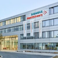 Siemens Healthineers dimostra stabilità in un mercato difficile e conferma le prospettive