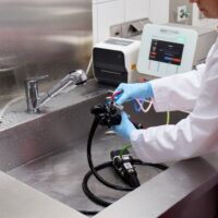 PENTAX Medical Europe presenta una soluzione senza spazzole per la pulizia preliminare automatizzata degli endoscopi