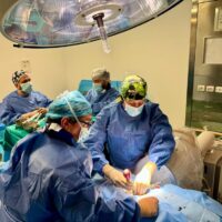 Ospedale “Di Venere”: prima volta del carbonio in un intervento di chirurgia vertebrale oncologica